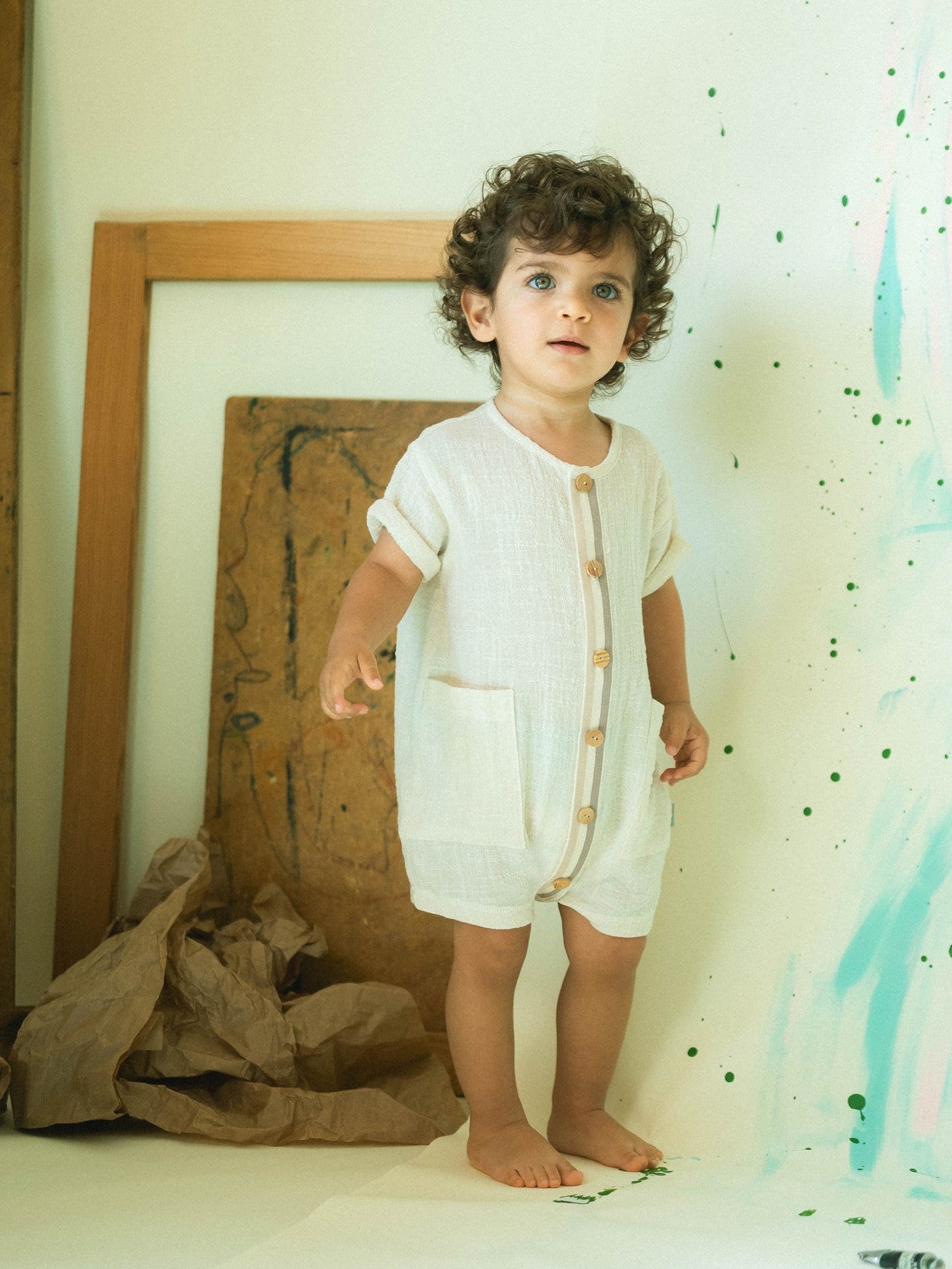 Natural-effect short-leg romper | Natural | Snug