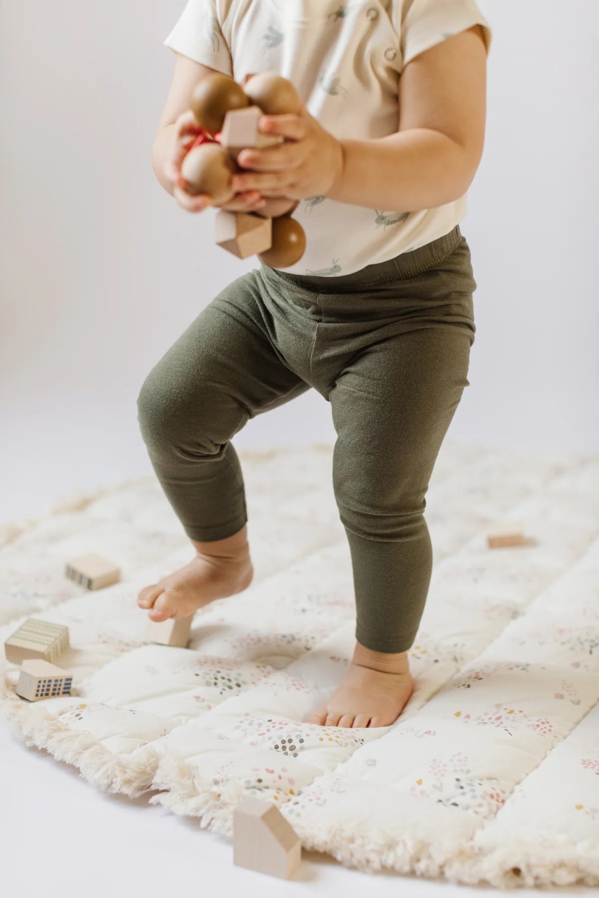 Essentials Legging | Pehr | Olive