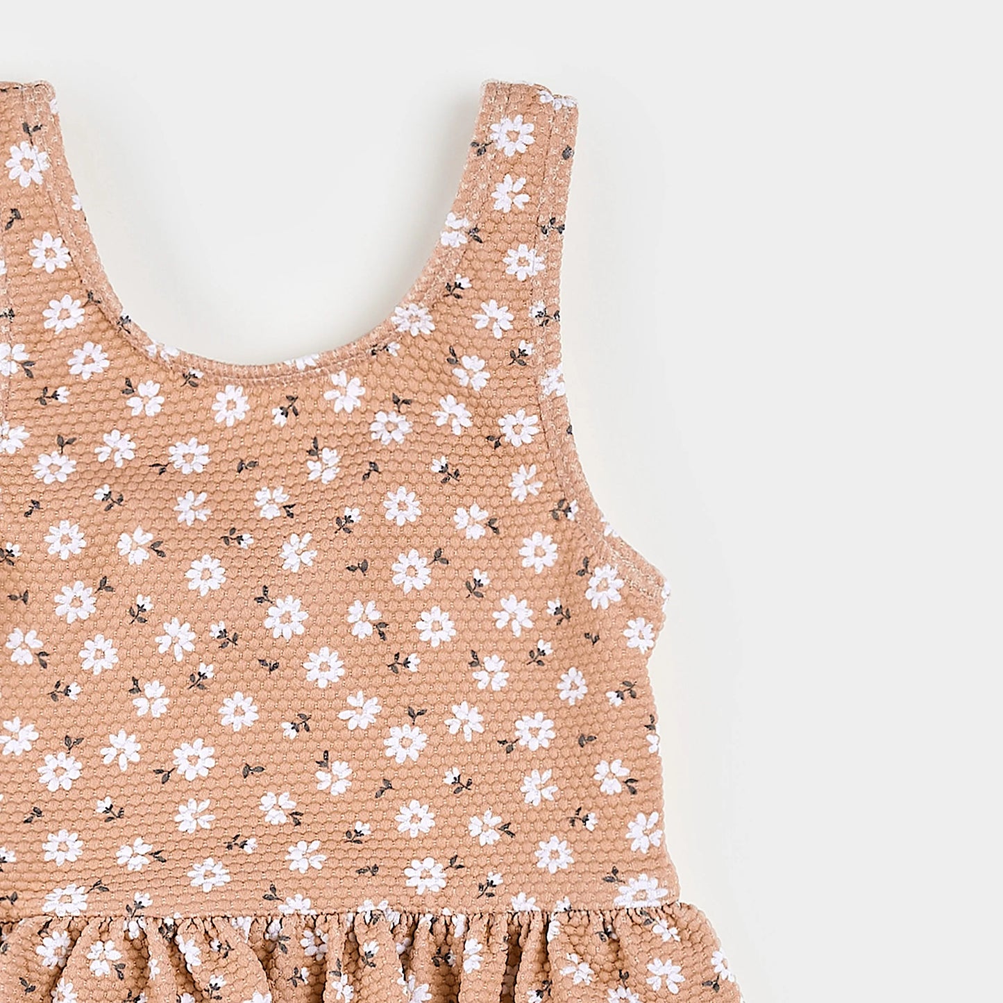 Ditsy Daisies Print on Wild Rose Skirted Swimsuit | Petit Lem