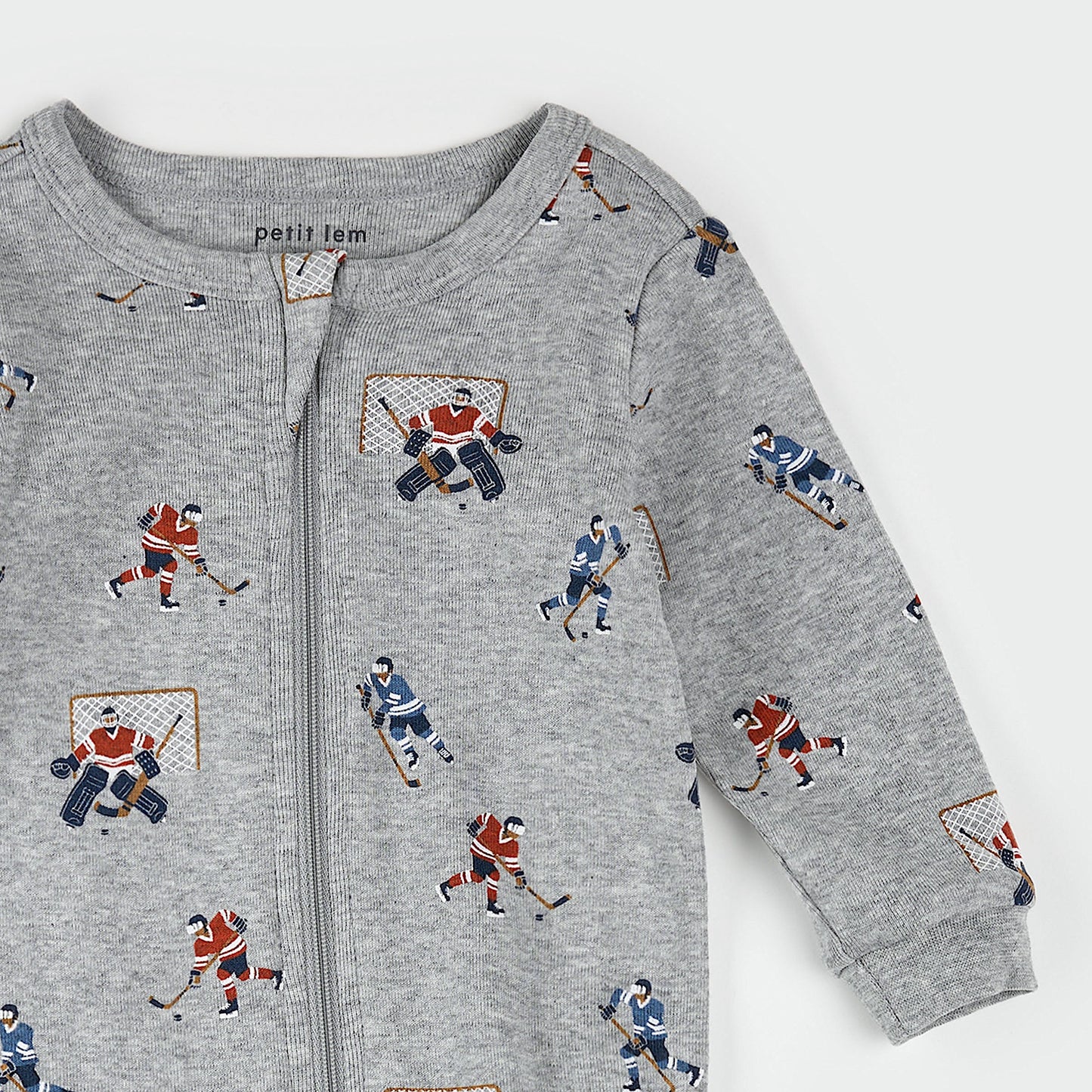 Footed Sleeper | Hockey Players on Heather Grey | Petit Lem