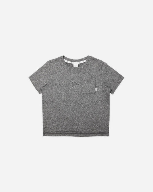 Cove Essential Pocket Tee | Heathered Black | Rylee & Cru