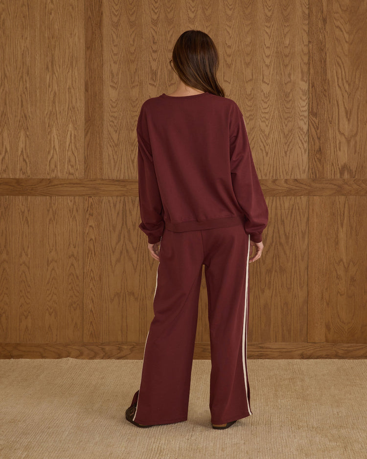 Oversized Sweatshirt | Burgundy | Rylee & Cru