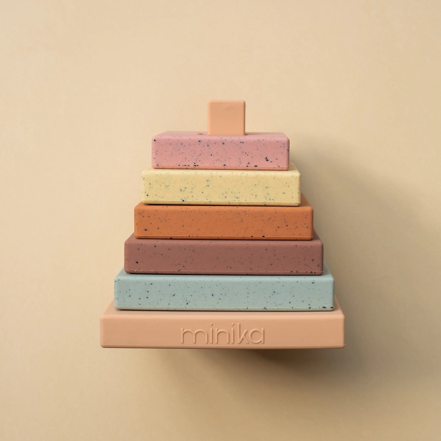 Stacking tower