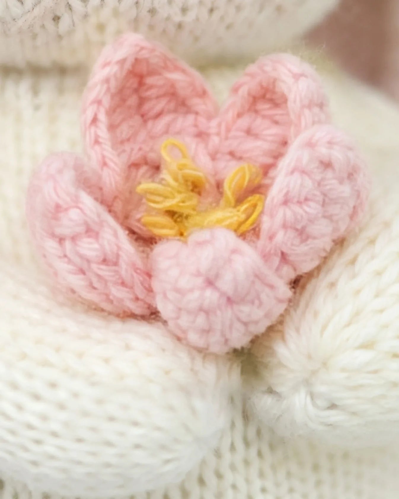 Baby bunny (blooming tulip) | Cuddle + Kind