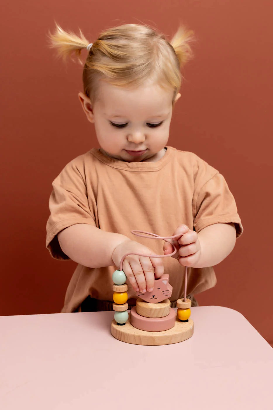 Wooden Beads Maze | Mrs. Cat | Trixie