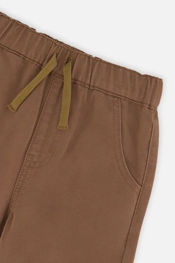 Baby Twill Pants with Cargo Pockets | Neutral Brown Shitaki  | Deux Par Deux