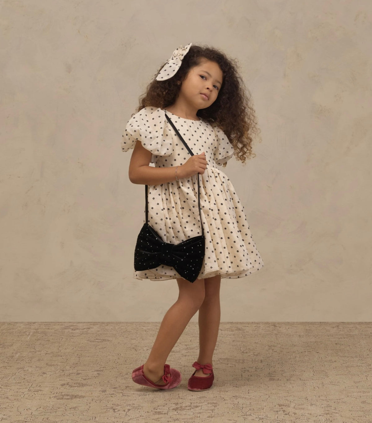 Everly Bow | Black Daisy | Noralee