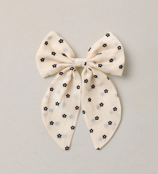 Everly Bow | Black Daisy | Noralee