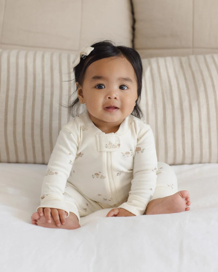Zip Long Sleeve Sleeper | Bunnies | Quincy Mae