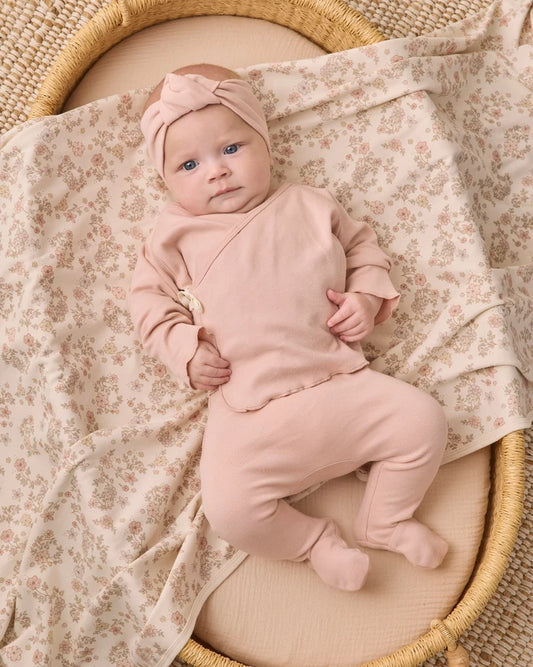 Swaddle | Floral Vine | Quincy Mae