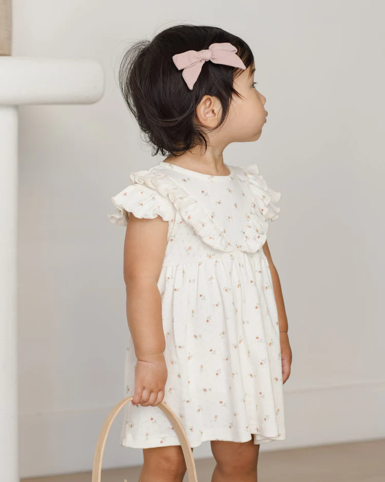 Sleeveless Ruffle V Dress | Petit Fleur | Quincy Mae