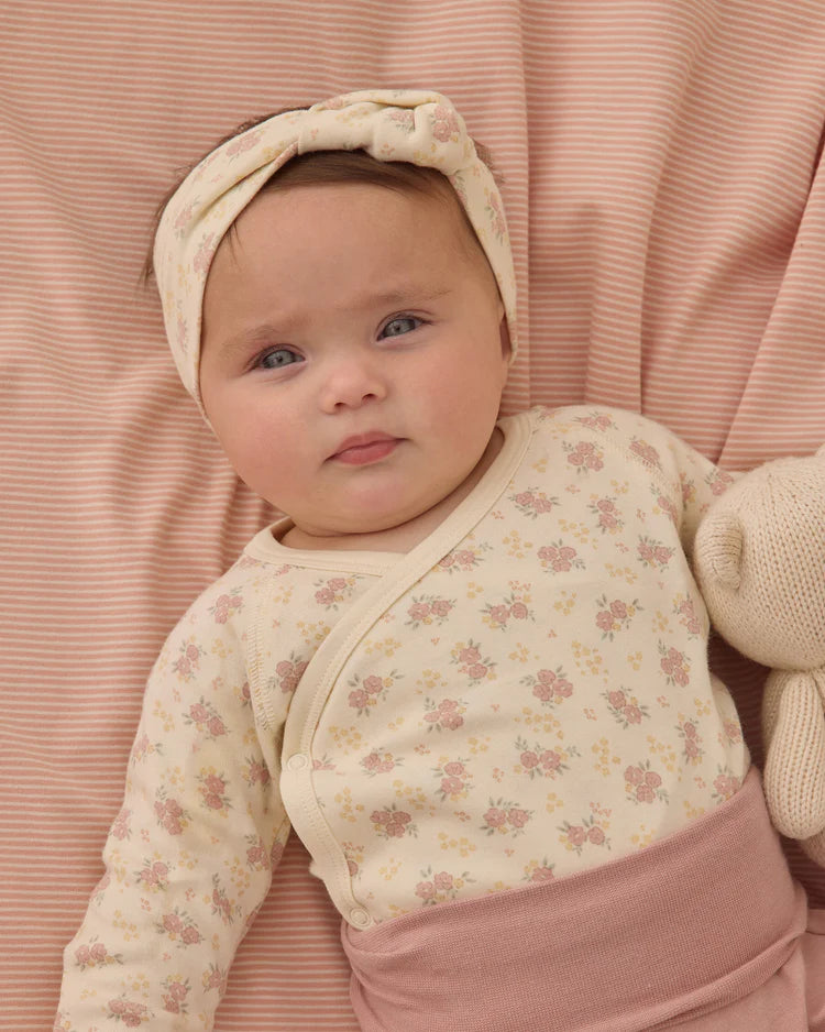 Side Snap Bodysuit | Flower Field | Quincy Mae