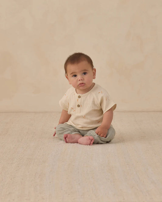 Short Sleeve Zion Shirt | Carrots | Quincy Mae