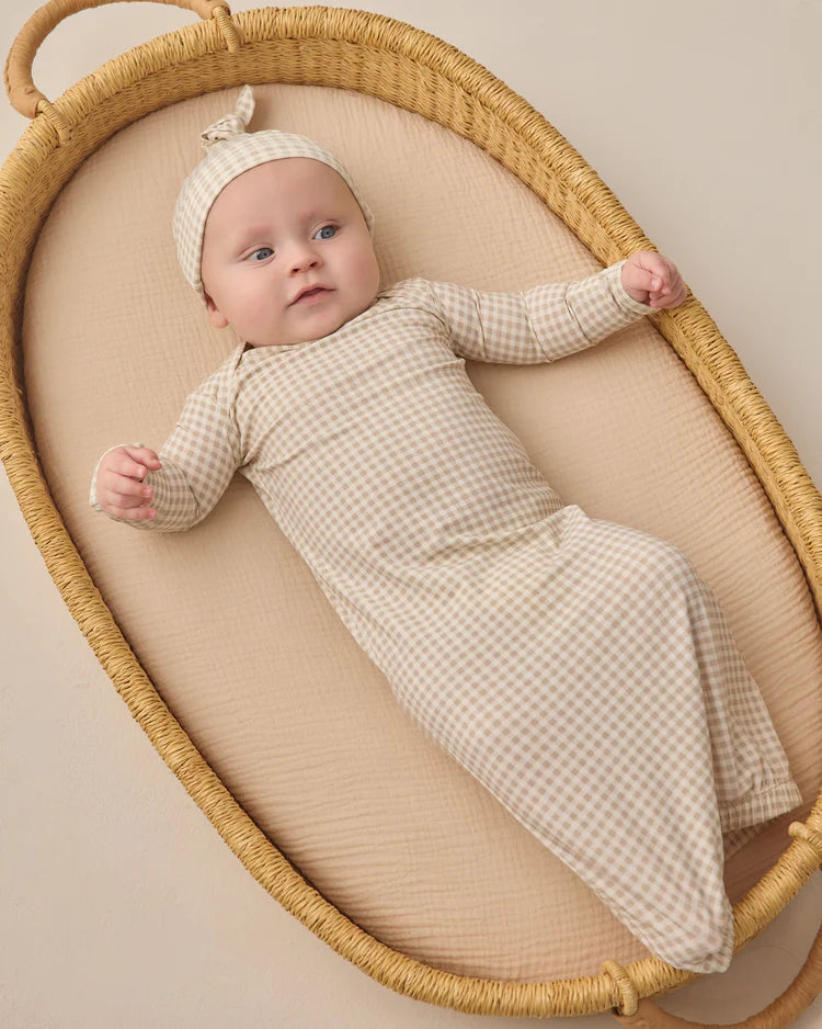 Bamboo Baby Gown + Hat Set | Oat Gingham | Quincy Mae
