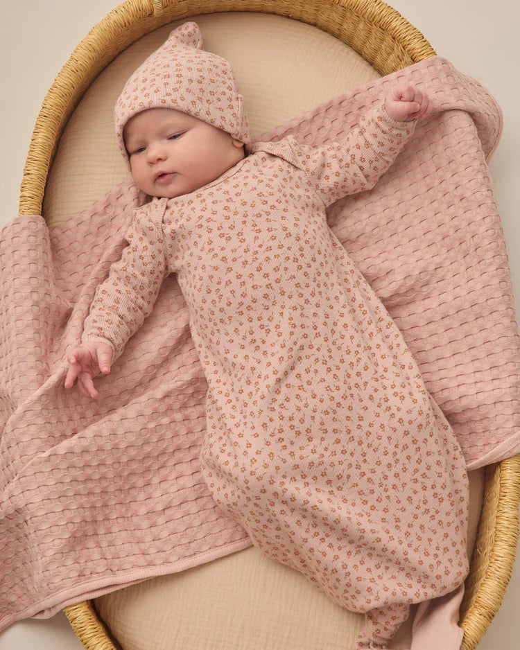 Knotted Baby Gown + Hat Set | Posy | Quincy Mae