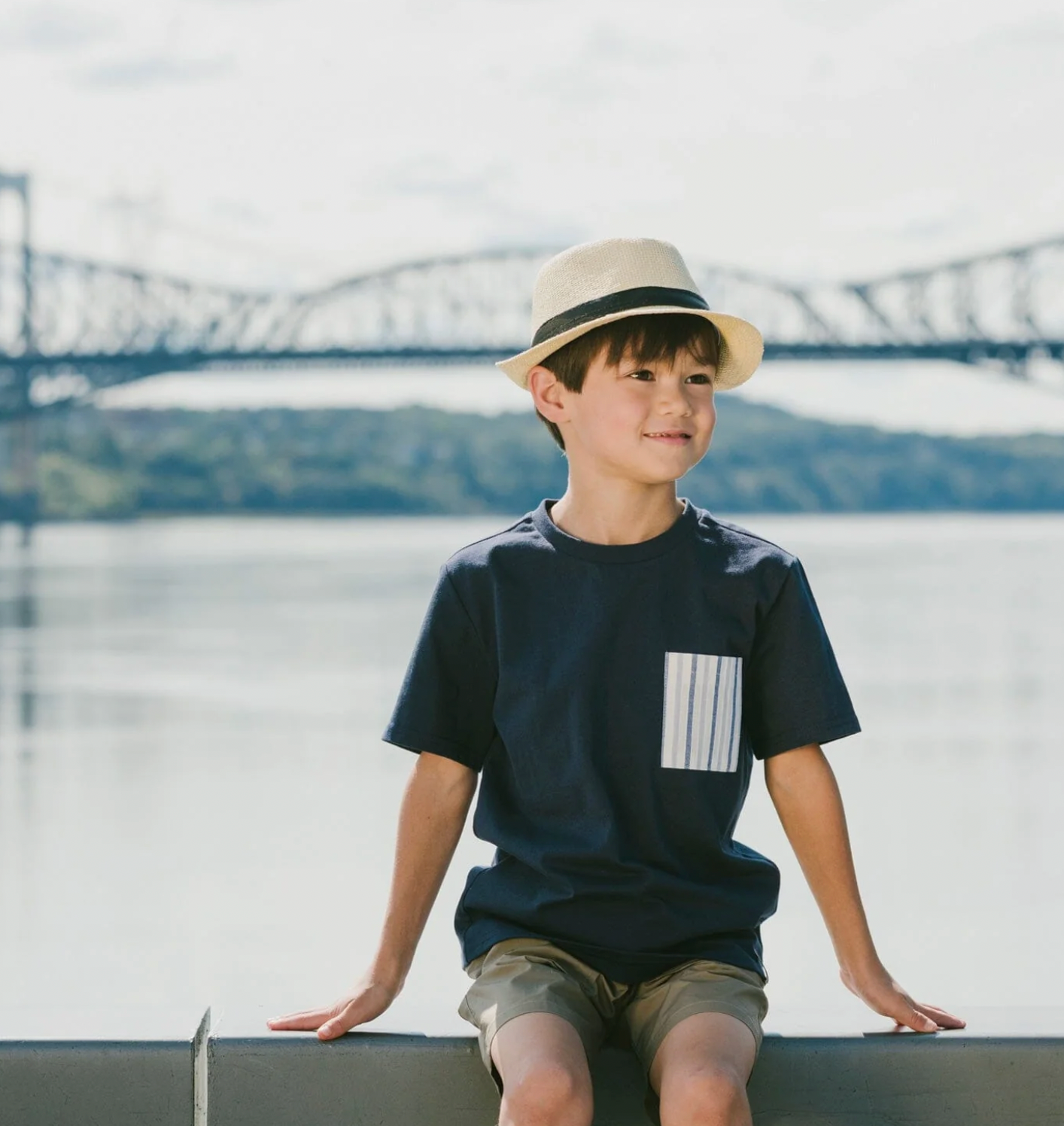 T-Shirt with Chest Pocket | Dark Blue | Duex par Deux