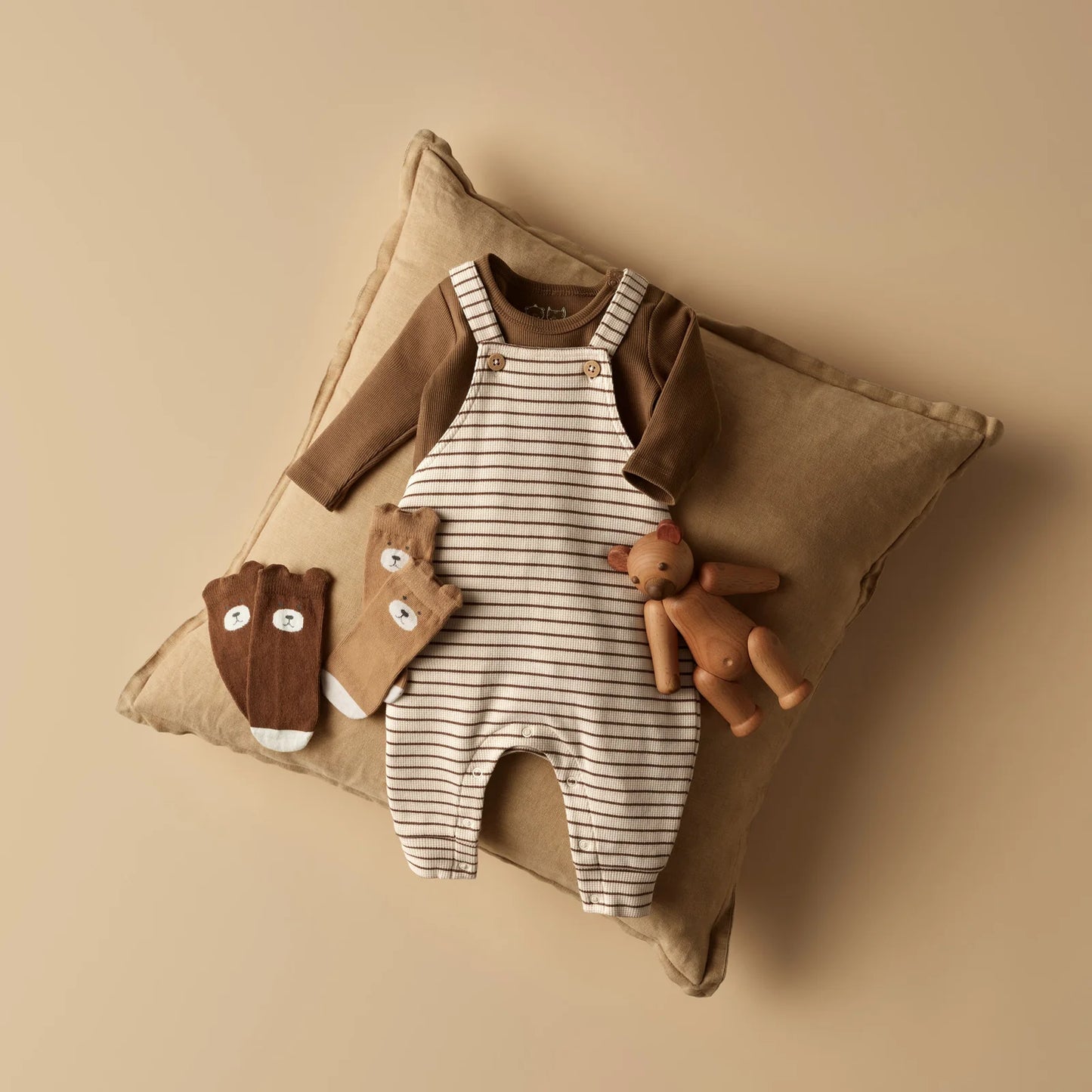Organic Ribbed Longsleeve Bodysuit | Nutmeg | Wilson & Frenchy