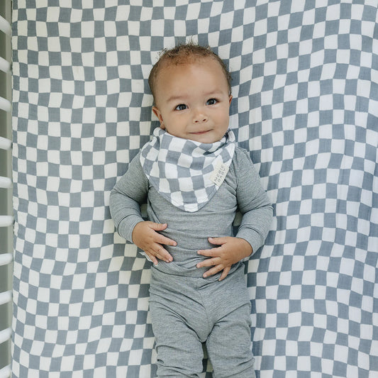 Dusty Blue Wavy Checkered Muslin Bib | Mebie Baby