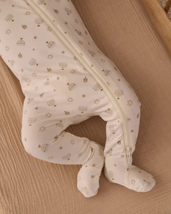 Bamboo Zip Footie | Hanukkah | Quincy Mae