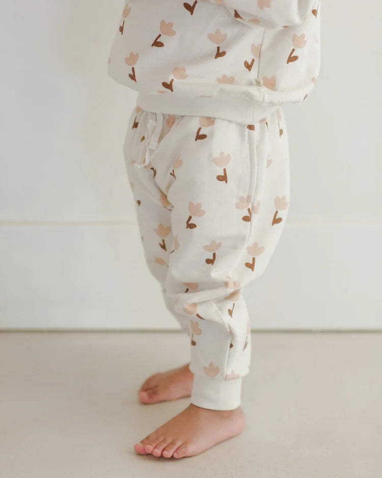 Relaxed Fleece Sweatpant | Tulips | Quincy Mae